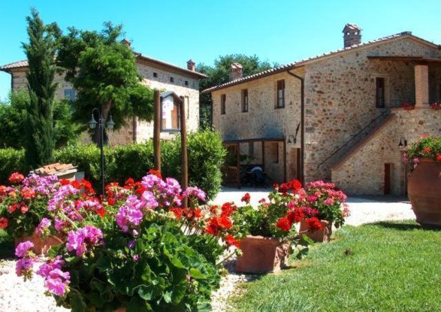 בית הארחה Casole dʼElsa 	Borgo Il Villino מראה חיצוני תמונה