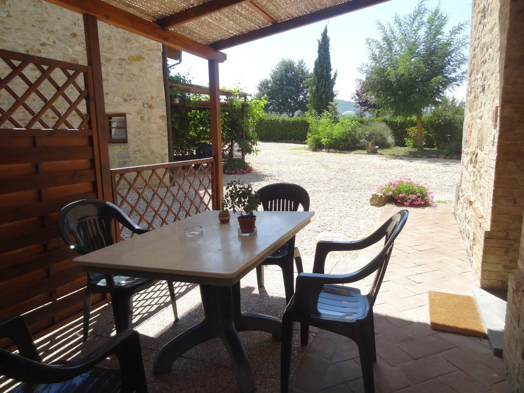 בית הארחה Casole dʼElsa 	Borgo Il Villino חדר תמונה