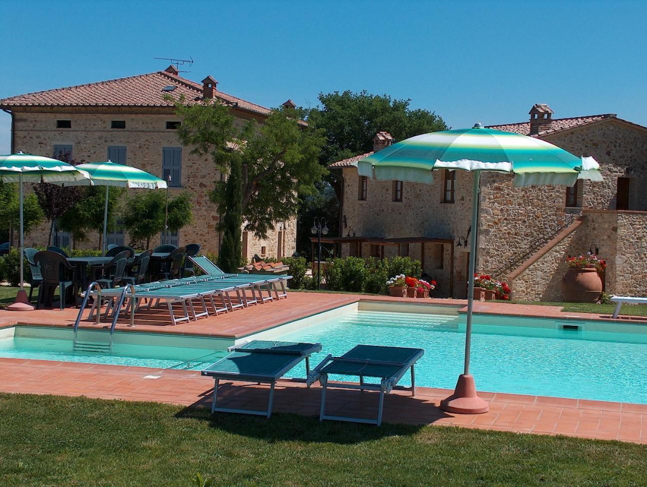 בית הארחה Casole dʼElsa 	Borgo Il Villino מראה חיצוני תמונה