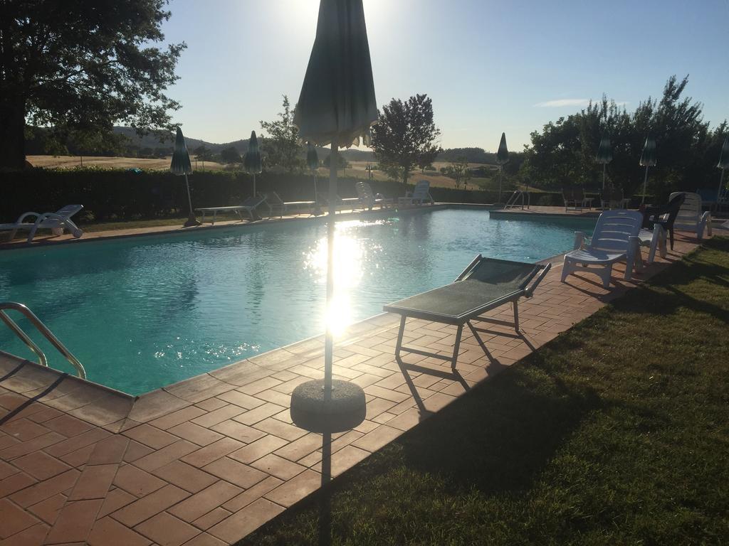 בית הארחה Casole dʼElsa 	Borgo Il Villino מראה חיצוני תמונה